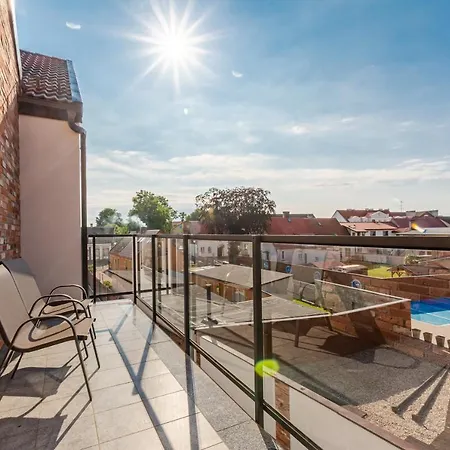 Apartt99 By Q4 דירה וובה