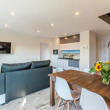 Apartt99 By Q4 * וובה